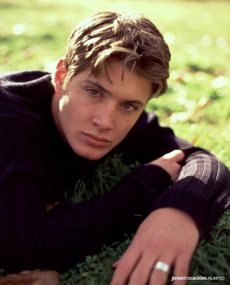 Jensen Ackles alias Ben & Alec.
